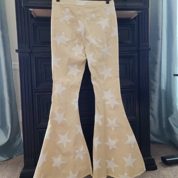 SOLD ! Altar'd State star printed bellbottom flared pants - Picture 3 of 4